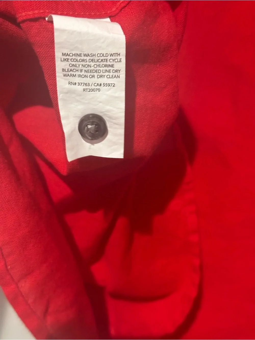 Perry Ellis Men's Short-Sleeve Button-Down Shirt in Red - Picture 4 of 7